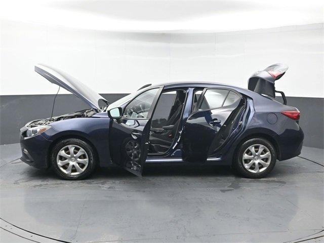 Used 2016 MAZDA MAZDA3 i Sport image 45