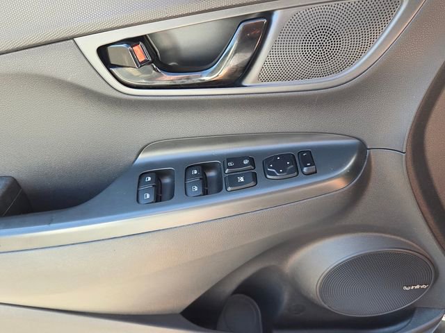 Used 2021 Hyundai Kona Night image 33