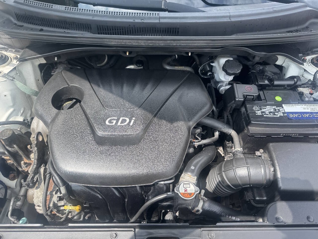 Used 2017 Hyundai Veloster FWD image 8