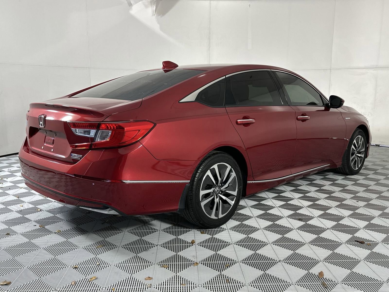 Used 2020 Honda Accord Touring image 8