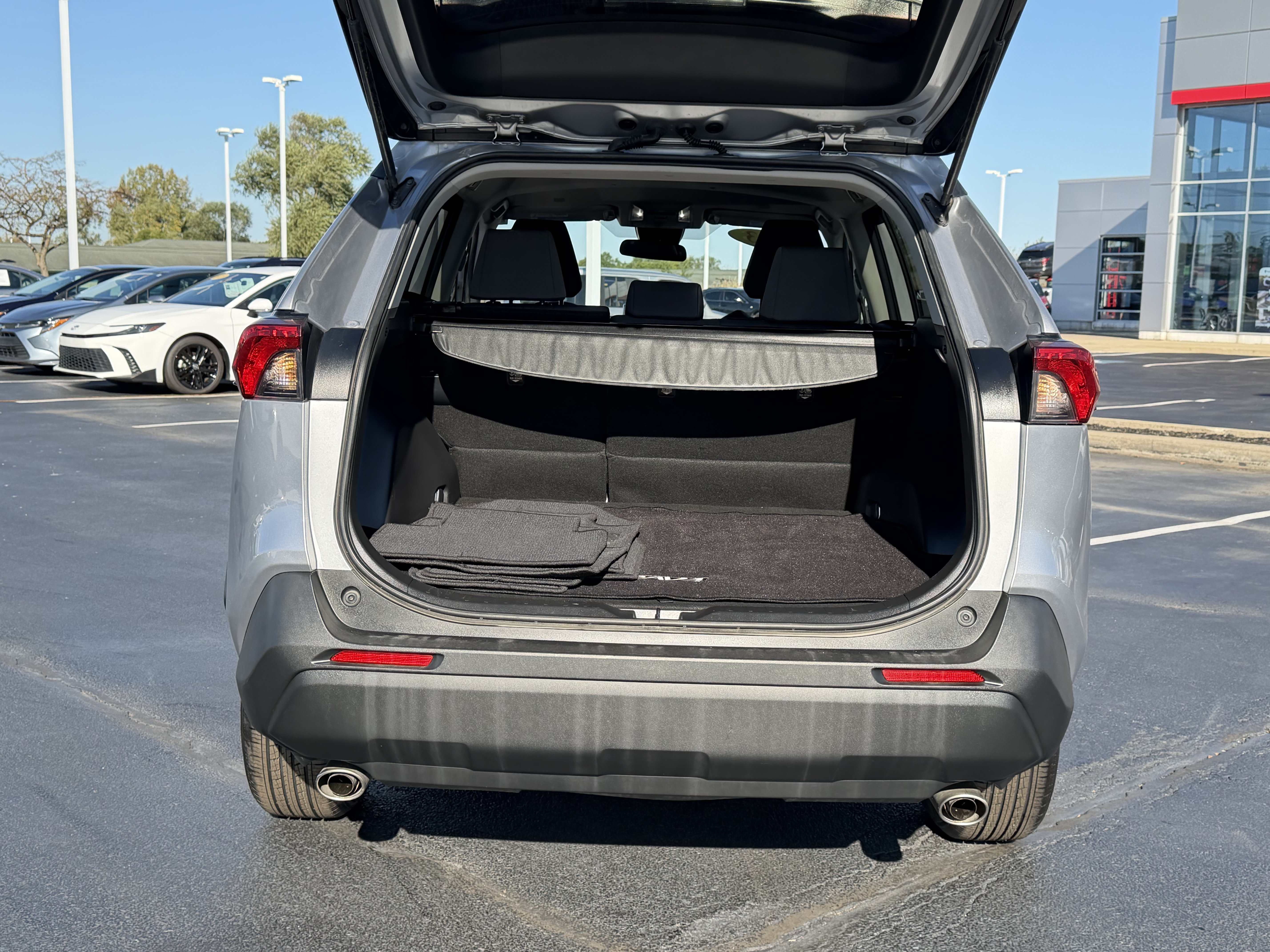 Certified 2023 Toyota RAV4 XLE AWD/4WD image 7
