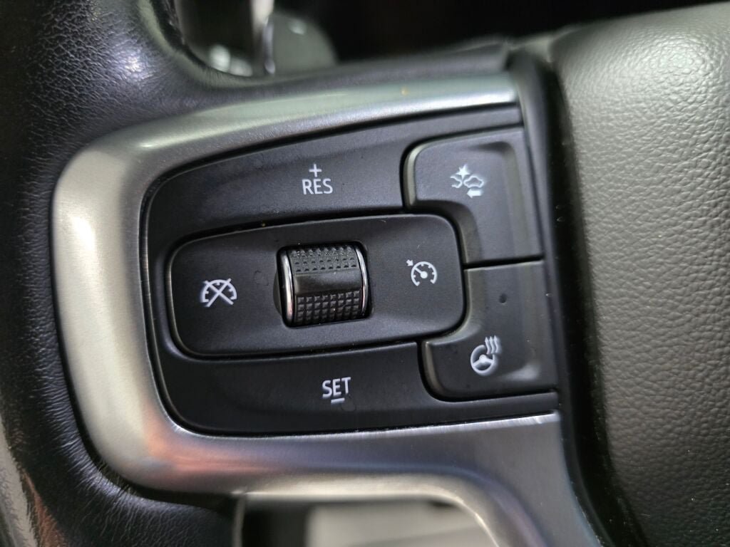Used 2022 Chevrolet Silverado 1500 RST w/ Convenience Package II AWD/4WD image 14