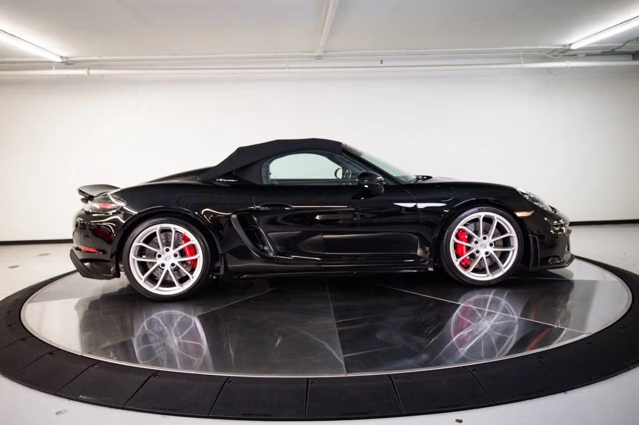 Certified 2022 Porsche 718 Boxster Spyder RWD image 8