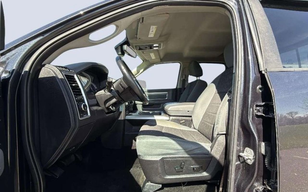 Used 2015 RAM 1500 Lone Star image 14