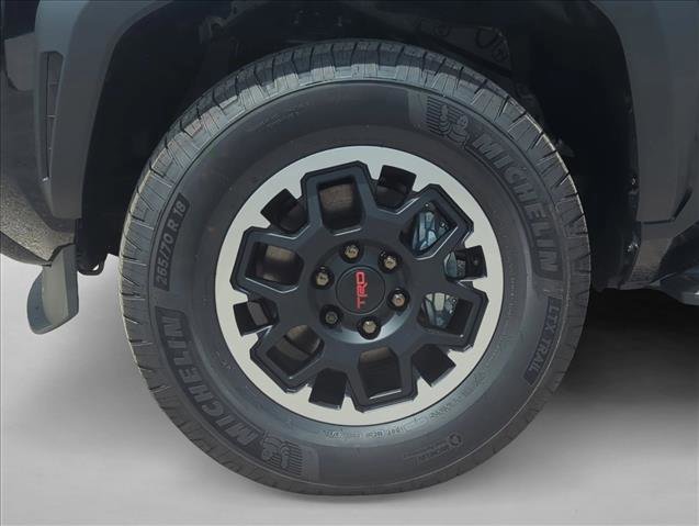 Used 2025 Toyota 4Runner TRD Off-Road image 10