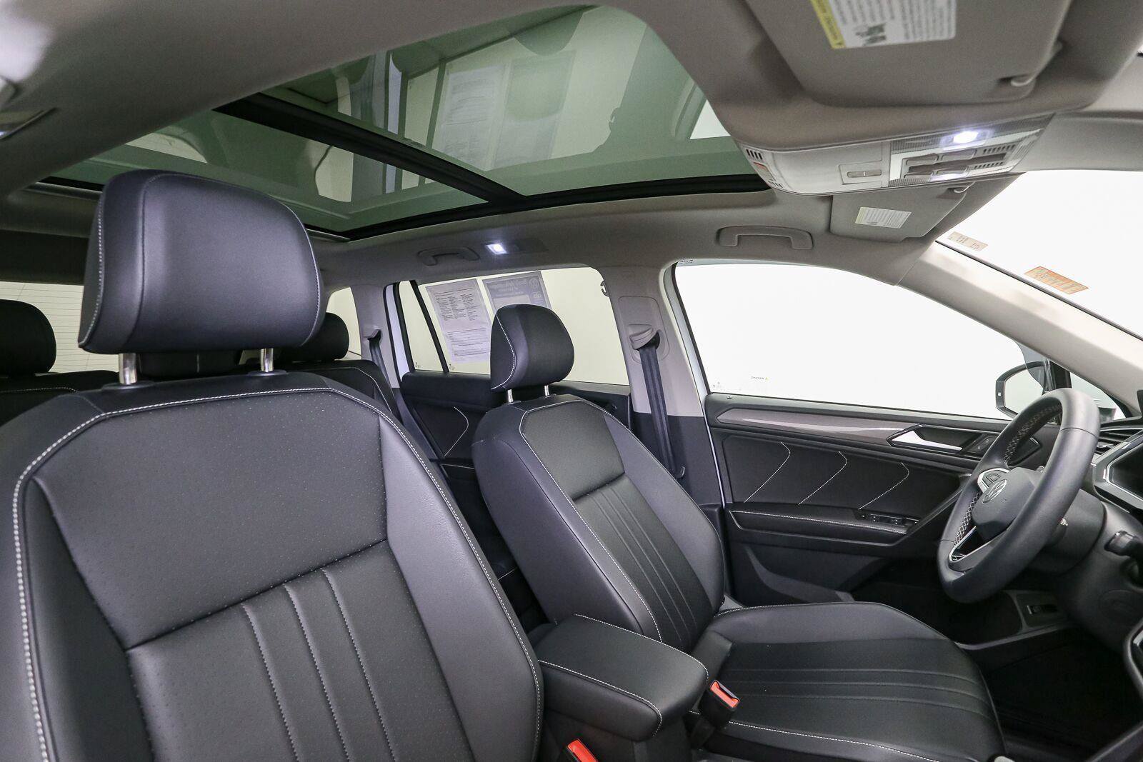 Certified 2024 Volkswagen Tiguan SE AWD/4WD image 22