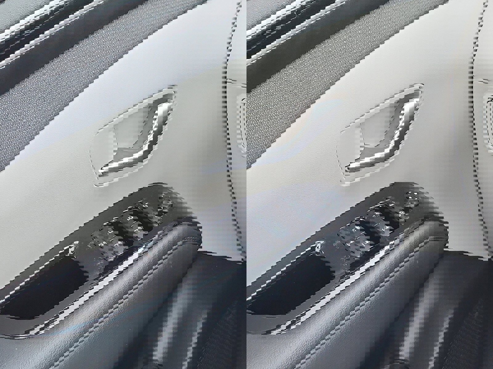 Certified 2023 Hyundai Tucson Limited w/ Cargo Package image 12