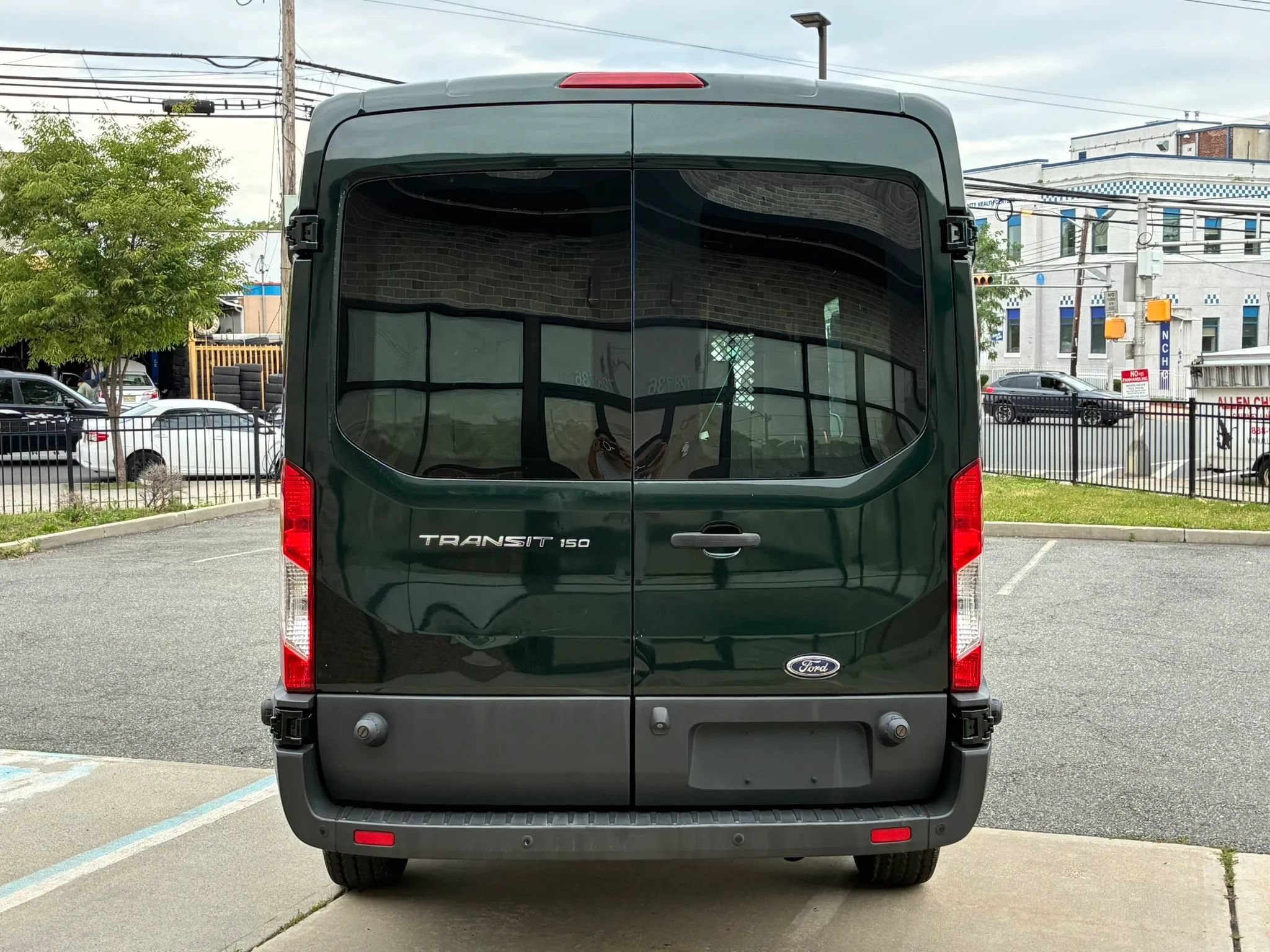 Used 2017 Ford Transit 150 148 Medium Roof RWD image 6