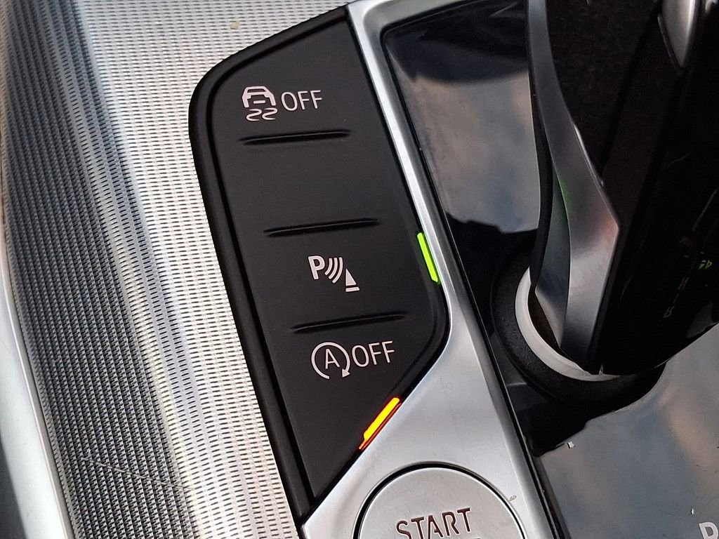 Used 2020 BMW 330i xDrive 330i xDrive w/ Convenience Package image 19