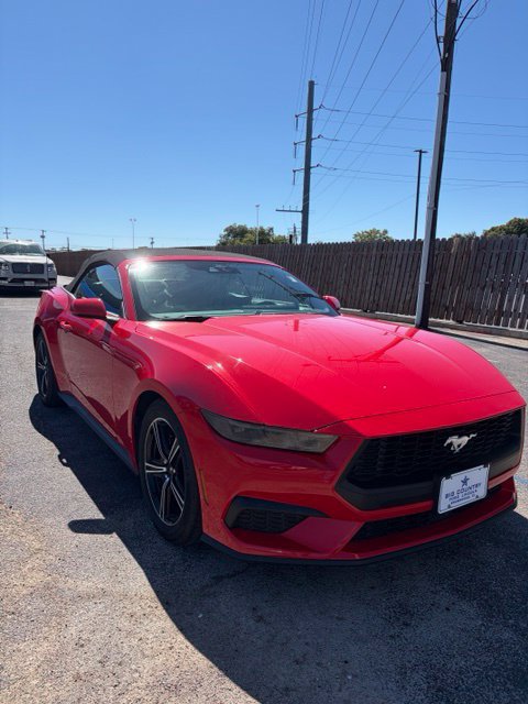 Used 2025 Ford Mustang Premium RWD image 3