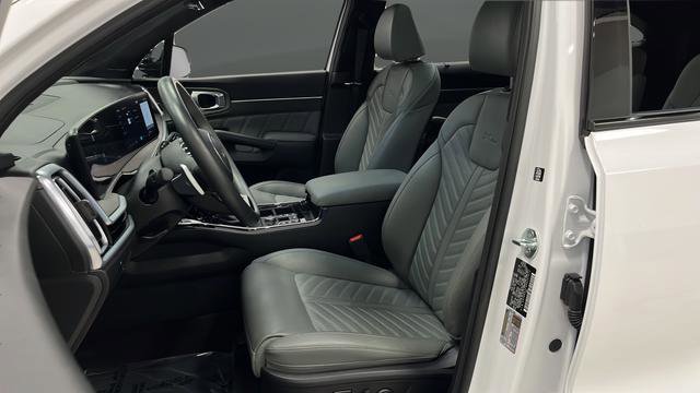 Used 2024 Kia Sorento SX Prestige w/ Sage Leather Package AWD/4WD image 9