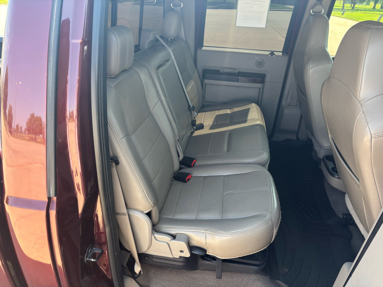 Used 2010 Ford F250 Lariat image 13