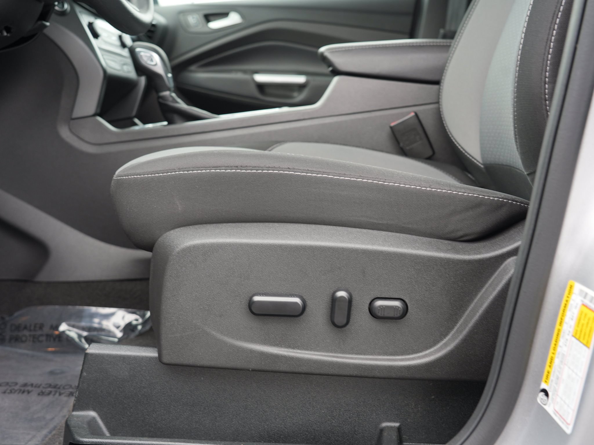 Used 2019 Ford Escape SE AWD/4WD image 16