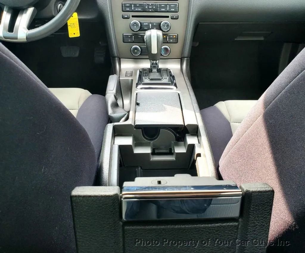 Used 2013 Ford Mustang Coupe image 14