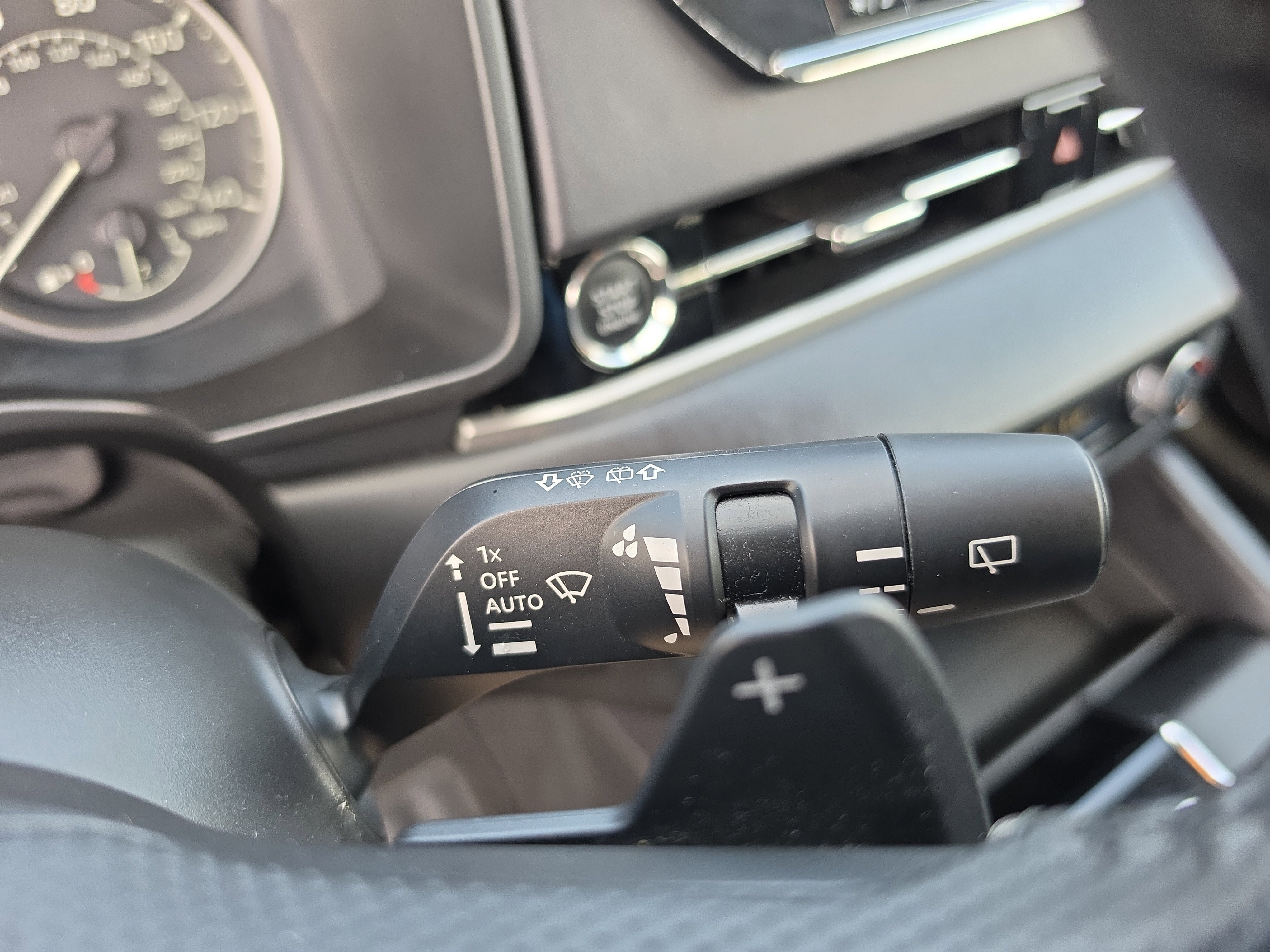 Used 2024 Mitsubishi Outlander SE FWD image 23
