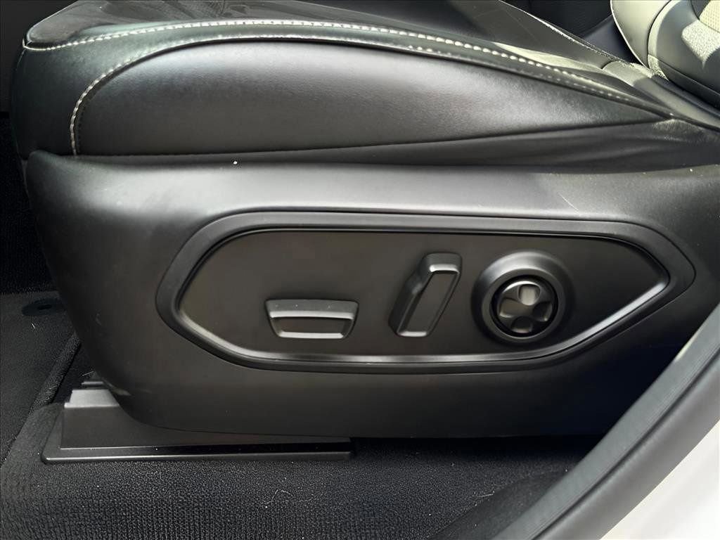 Used 2023 Jeep Grand Cherokee Altitude image 22