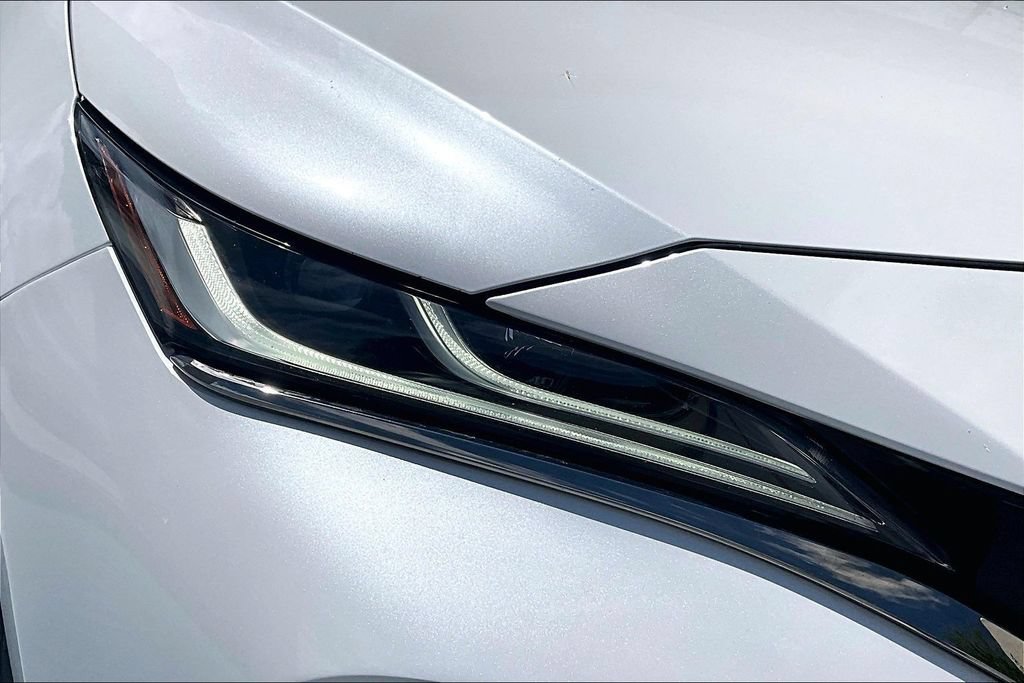 Certified 2023 Toyota Venza Nightshade AWD/4WD image 33