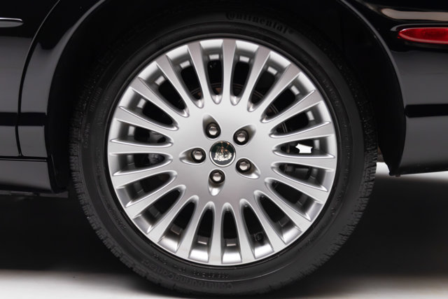 Used 2005 Jaguar XJ8 RWD image 33