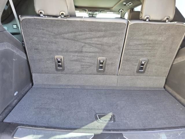 Used 2021 Cadillac Escalade Premium Luxury image 10