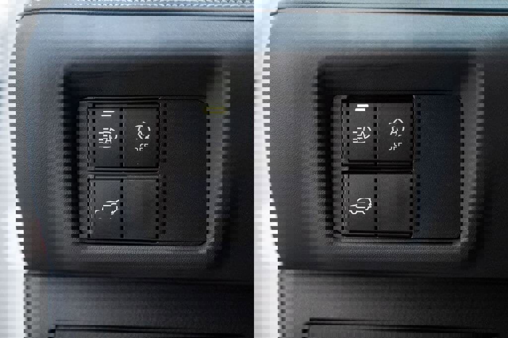 Used 2024 Toyota Highlander LE image 22