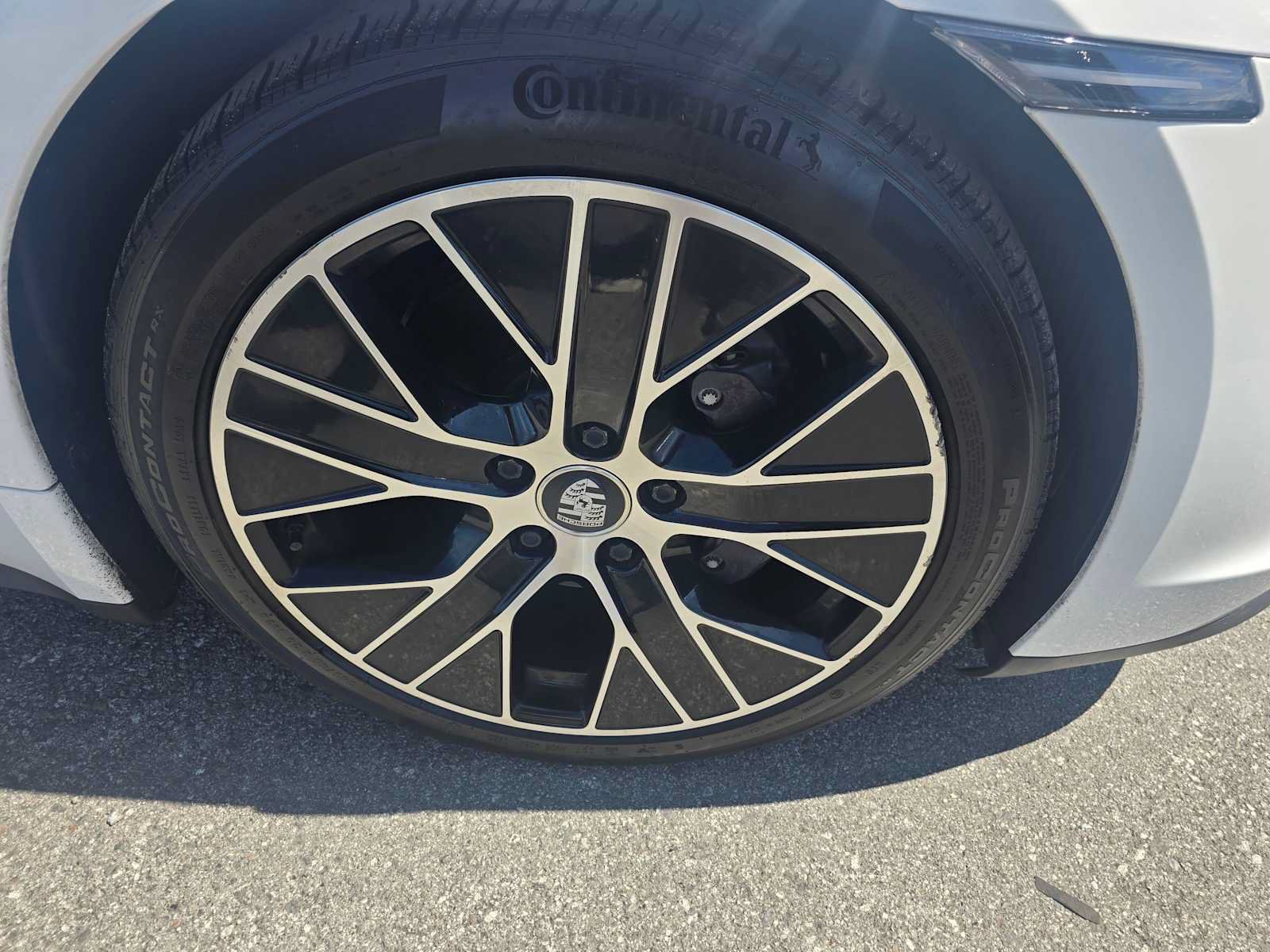 Used 2021 Porsche Taycan RWD image 9