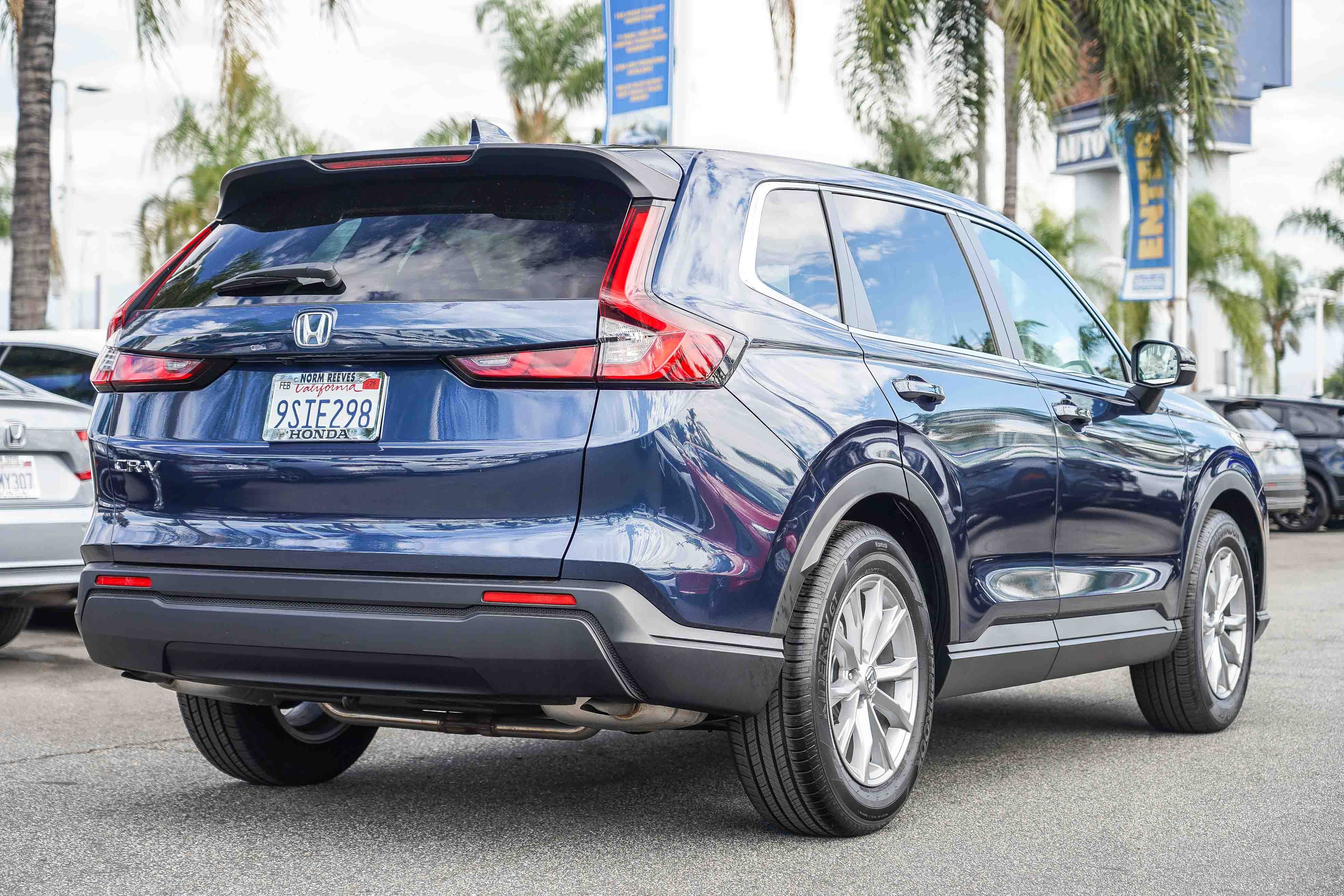 Used 2025 Honda CR-V EX image 9
