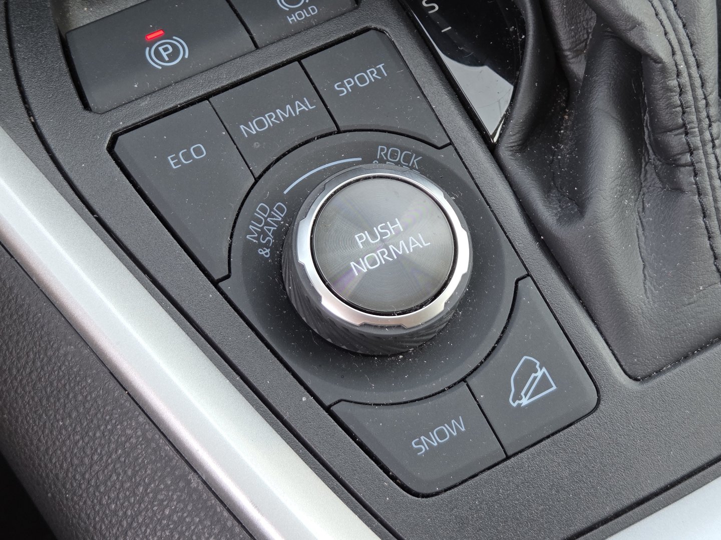 Used 2025 Toyota RAV4 Limited w/ Weather Package AWD/4WD image 7