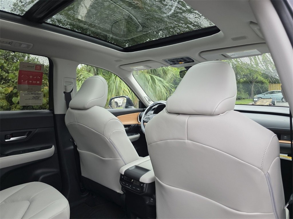 New 2026 Toyota Grand Highlander Limited image 16