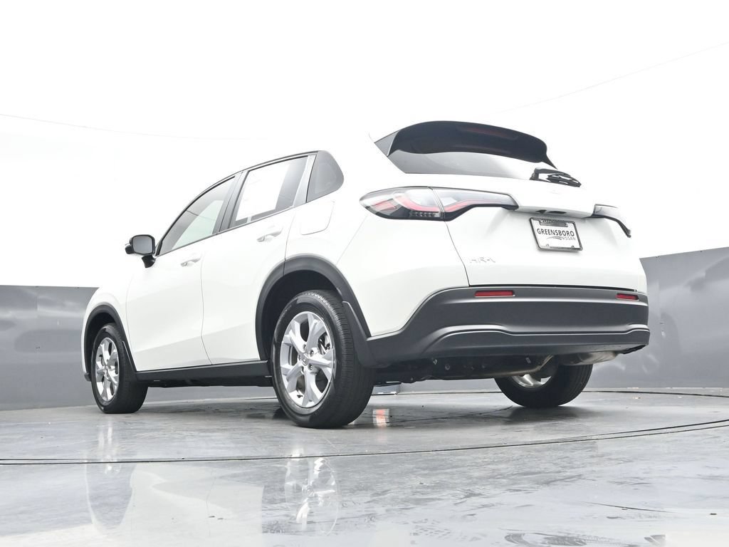 Used 2025 Honda HR-V LX image 38