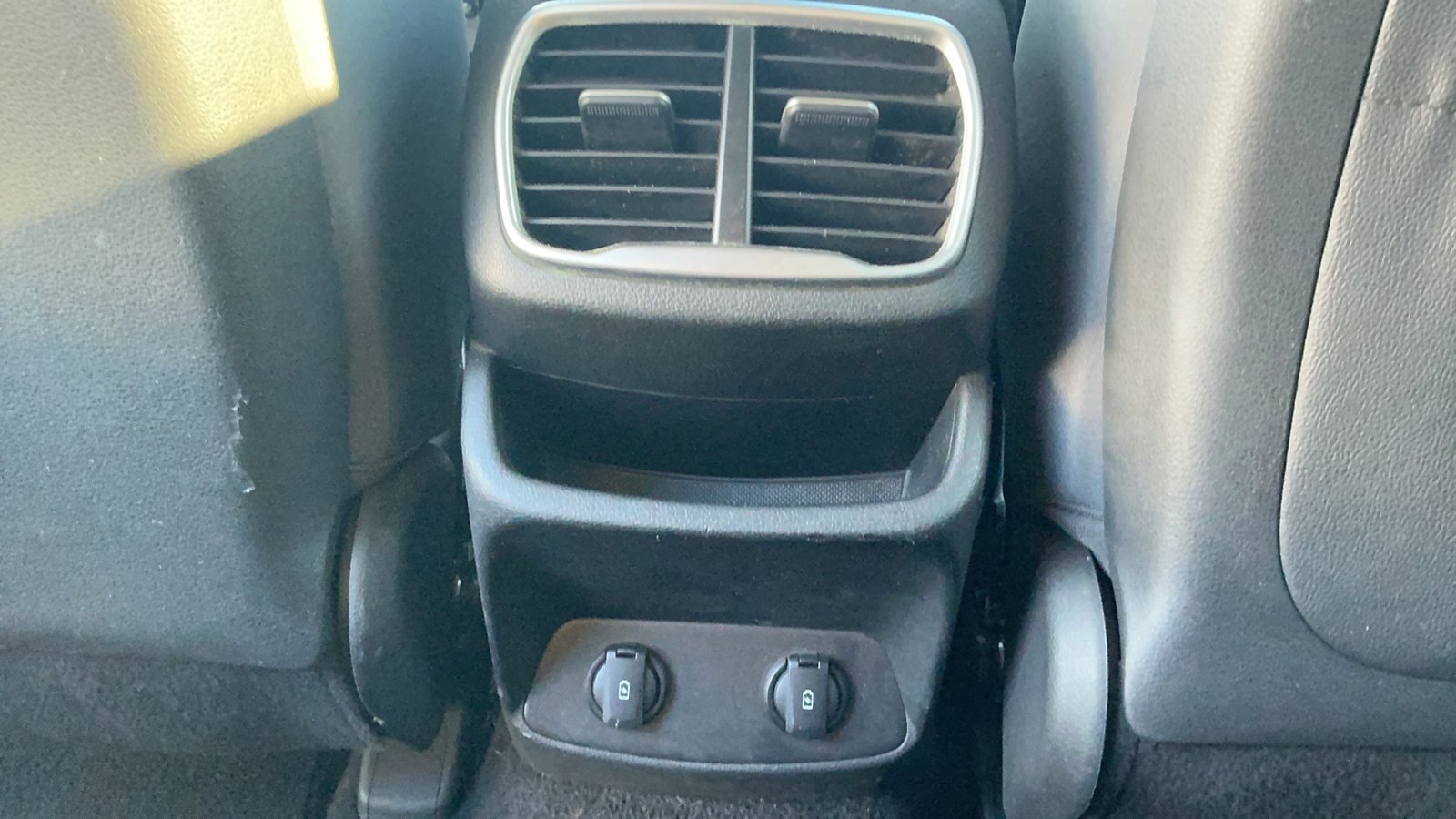 Used 2019 Hyundai Santa Fe SE FWD image 38