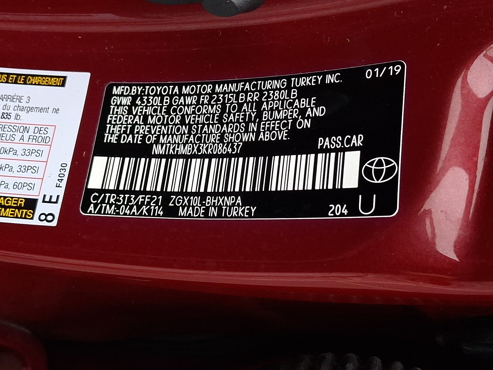 Used 2019 Toyota C-HR XLE FWD image 25