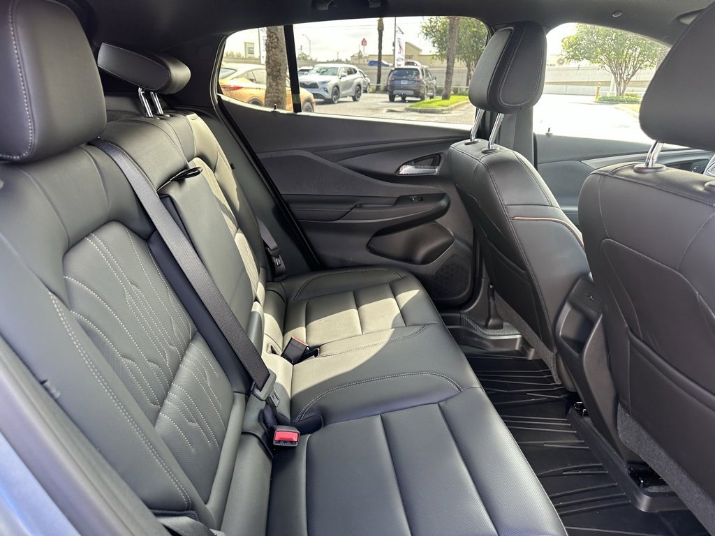 Used 2025 Buick Envista Avenir image 20