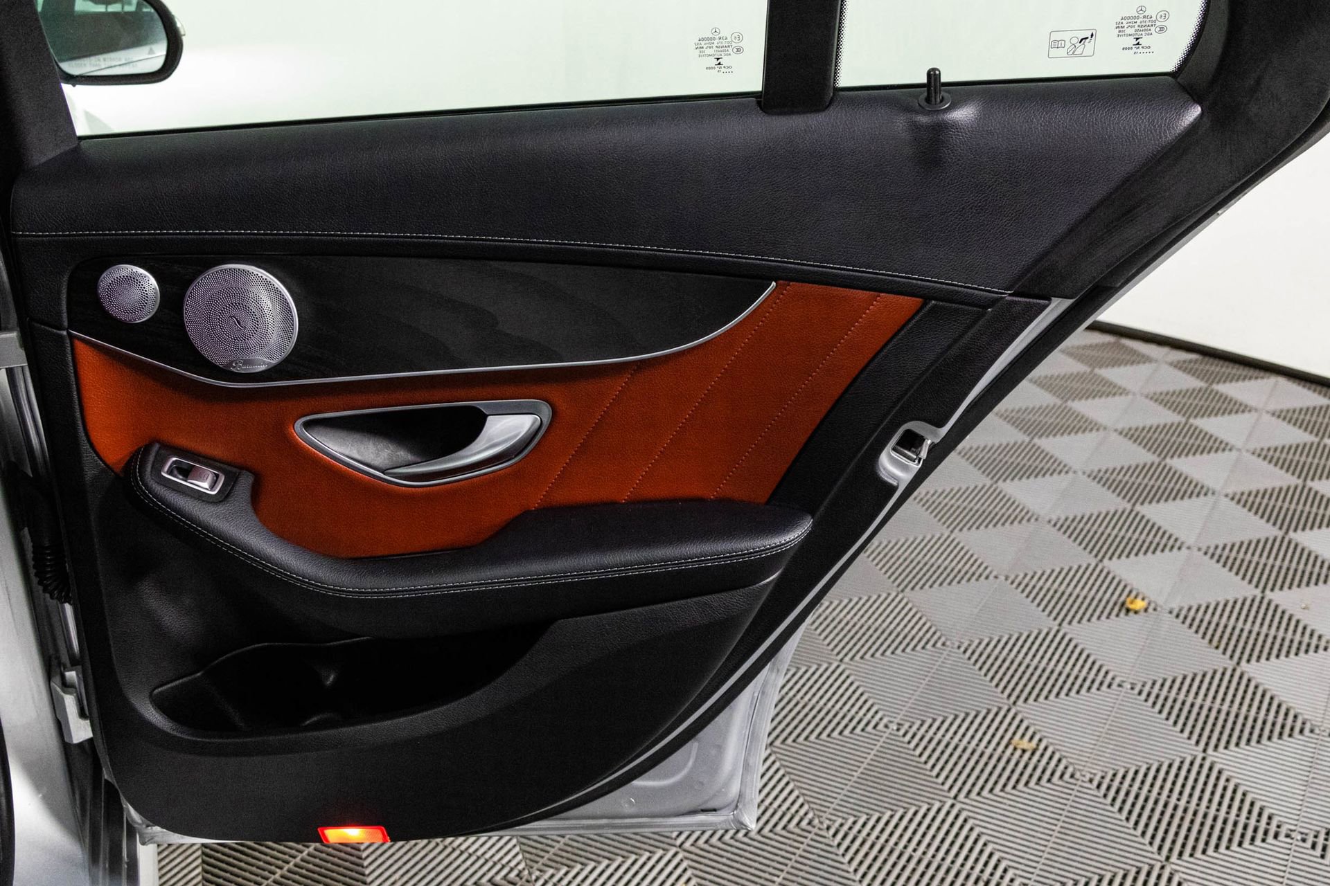 Used 2015 Mercedes-Benz C 300 4MATIC Sedan image 39