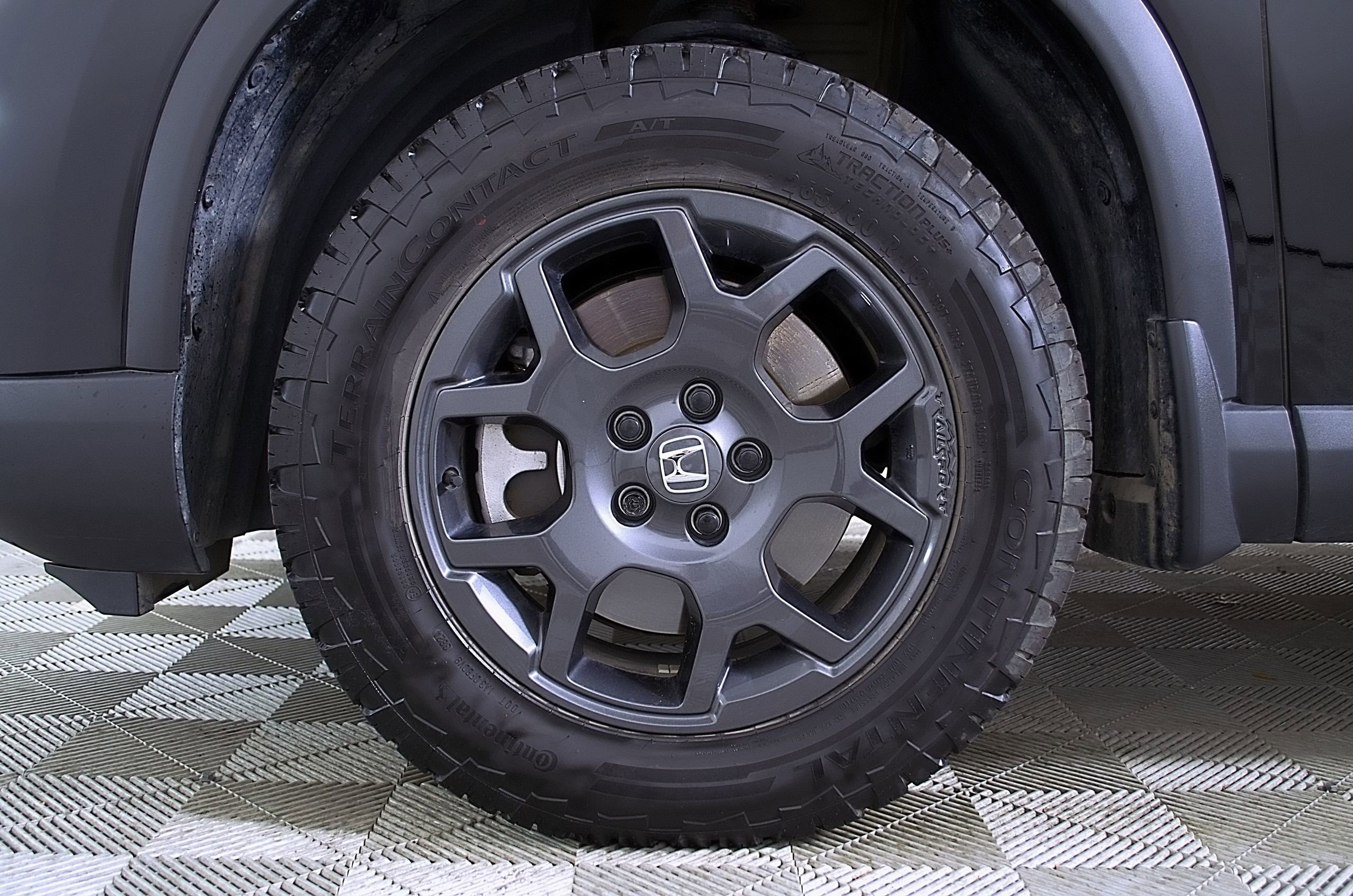 Used 2025 Honda Pilot TrailSport image 19