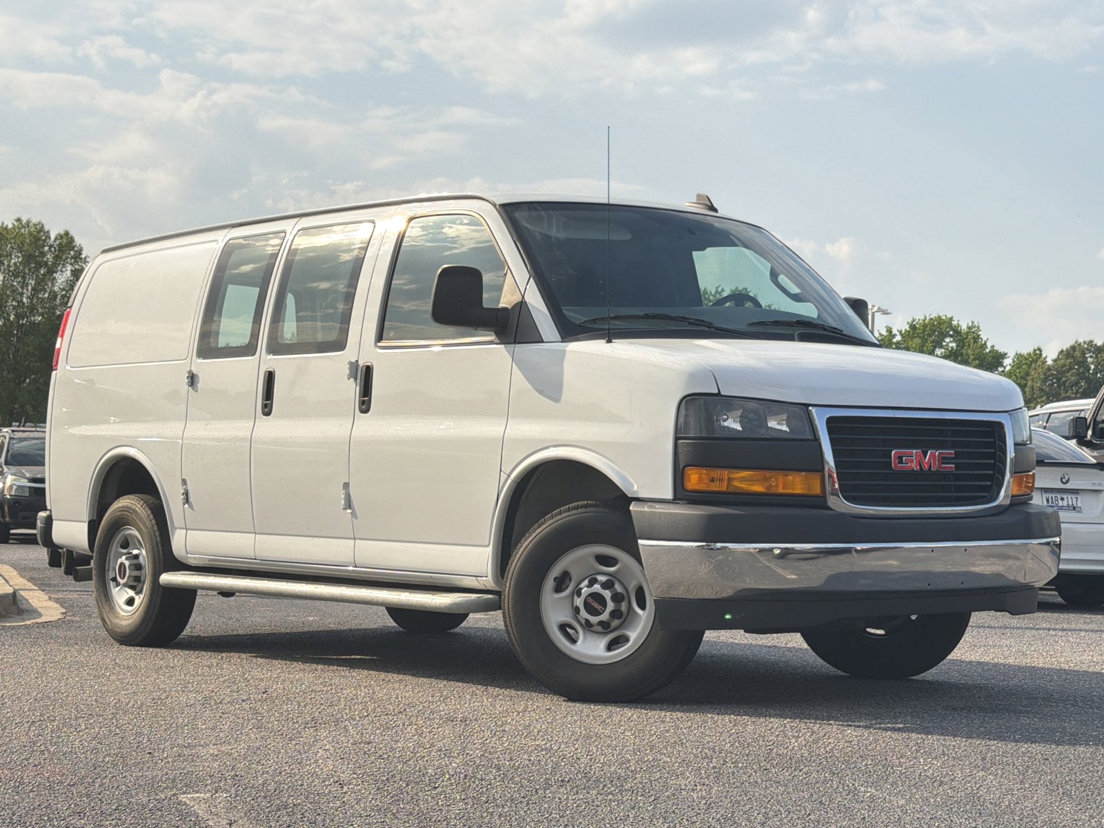 Used 2024 GMC Savana 2500 w/ Driver Convenience Package RWD image 2