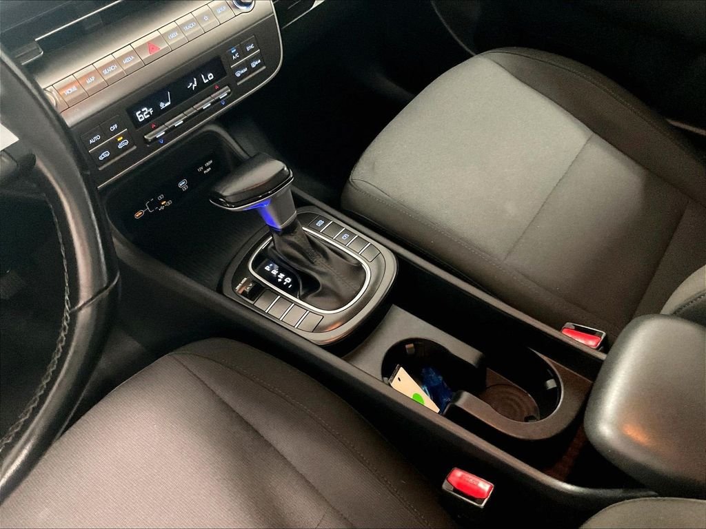 Used 2024 Hyundai Kona SEL FWD image 20