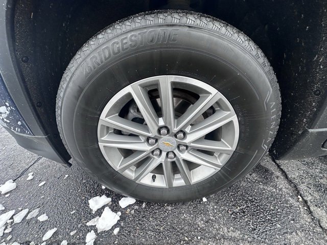 Used 2023 Chevrolet Traverse LT image 9