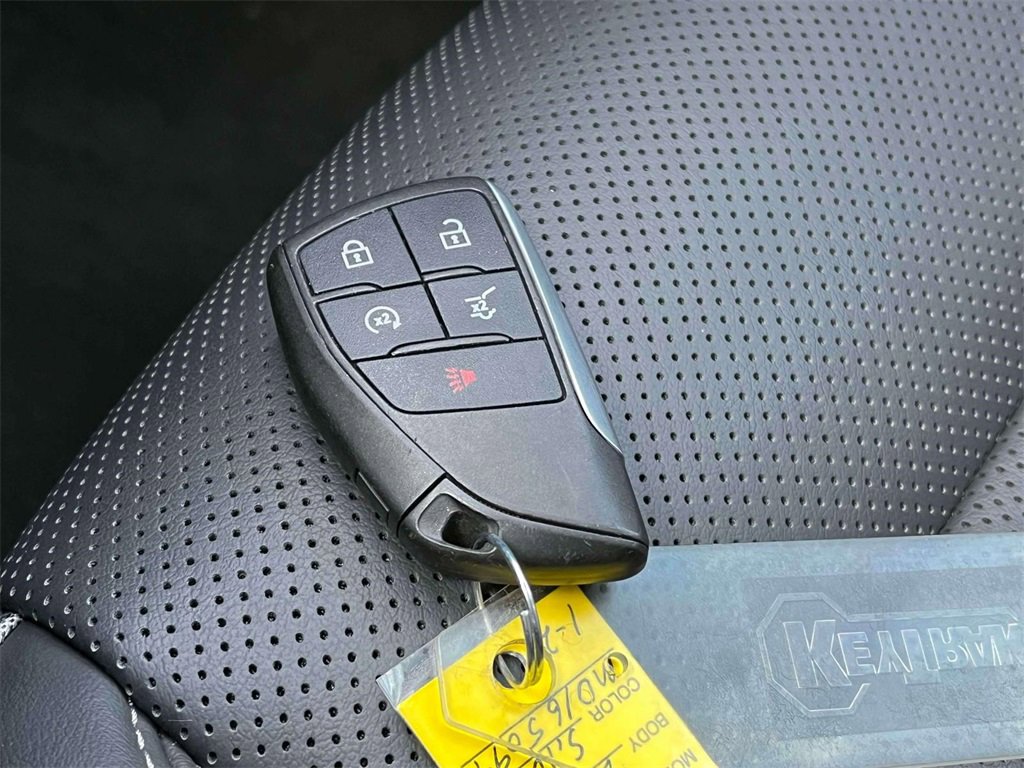 Used 2021 Buick Envision Essence w/ Technology Package I image 40