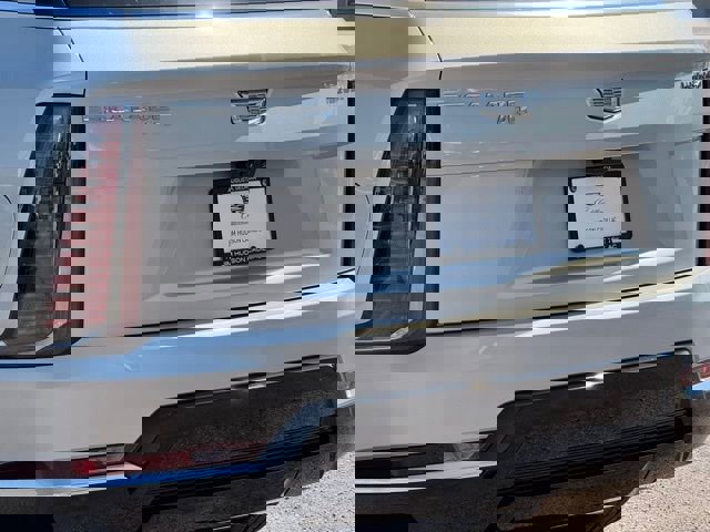 New 2025 Cadillac Escalade IQ Luxury 2 image 8