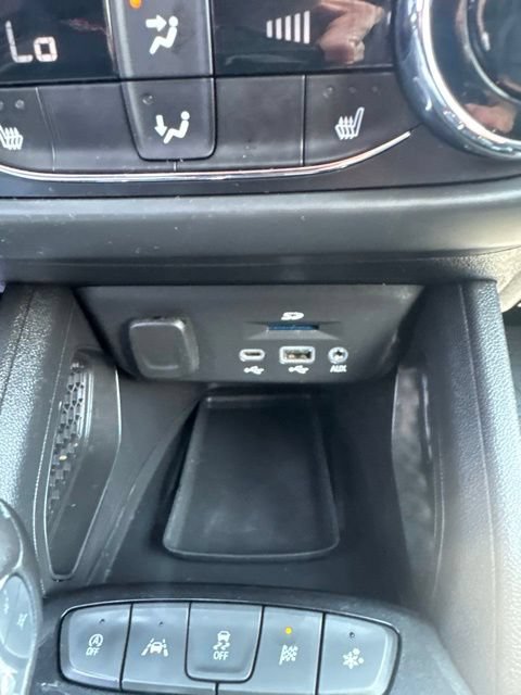 Used 2022 Chevrolet TrailBlazer ACTIV w/ Sun and Liftgate Package FWD image 28