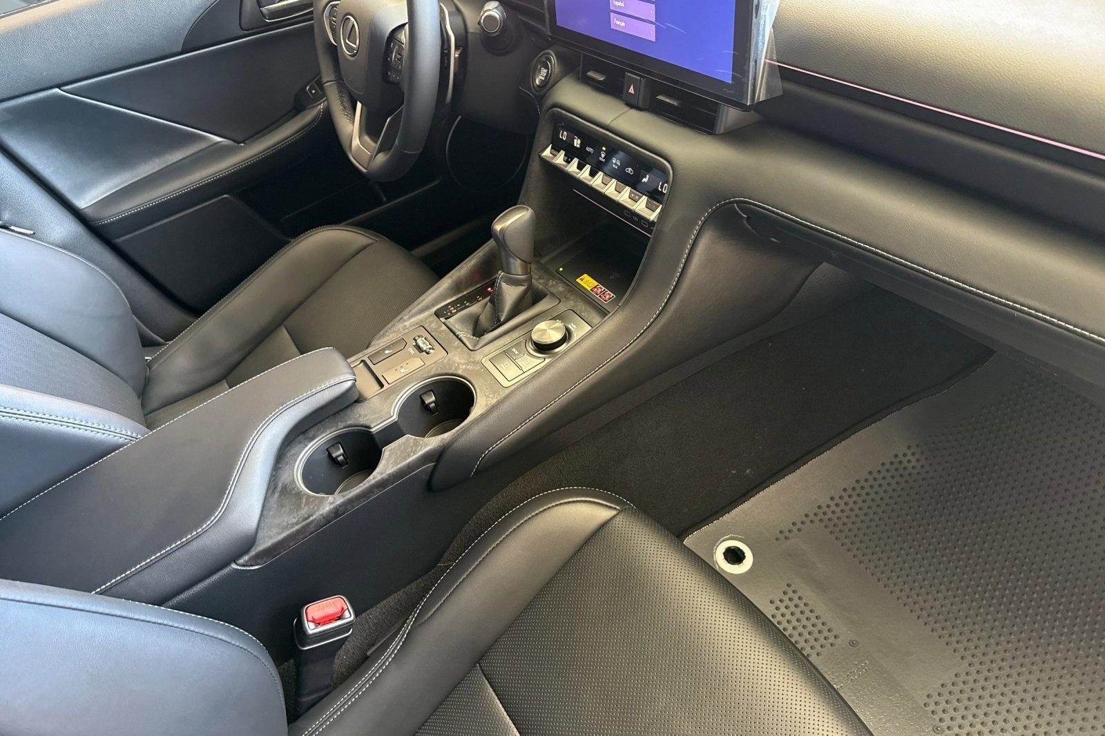 New 2026 Lexus IS 350 F Sport RWD image 24