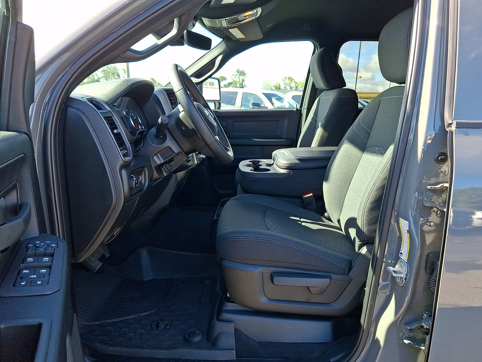 New 2026 RAM 2500 Tradesman AWD/4WD image 7