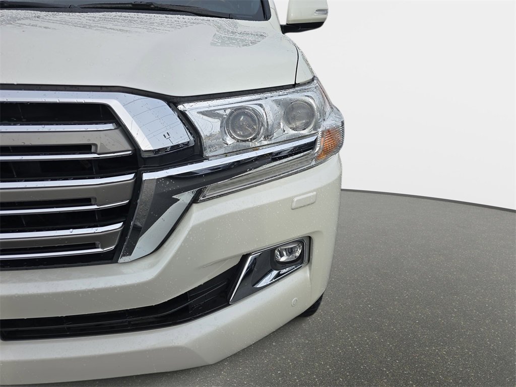 Used 2021 Toyota Land Cruiser image 32