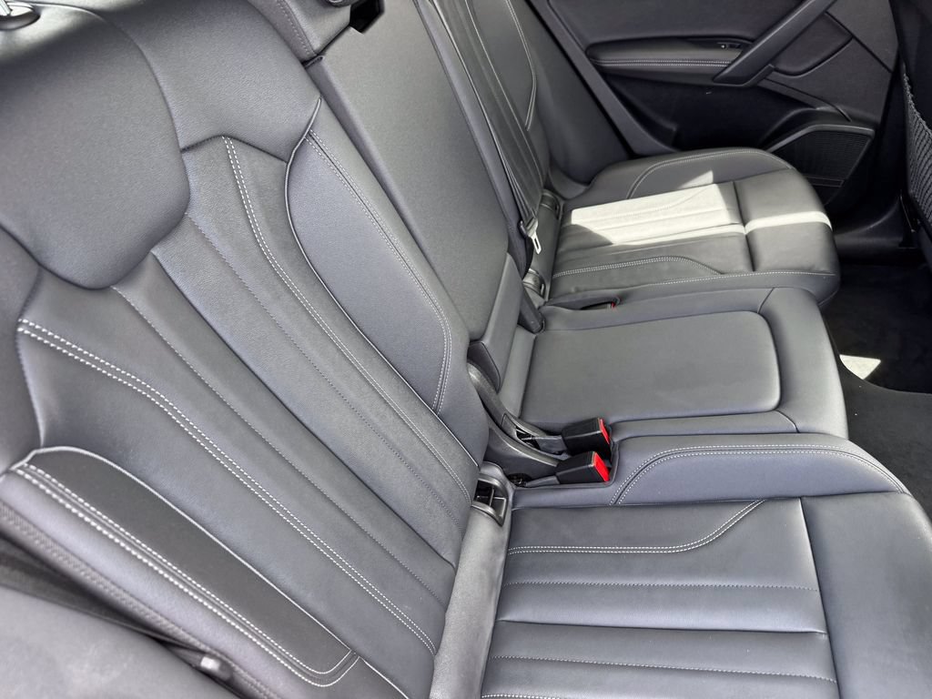 Used 2023 Audi Q5 2.0T Premium Plus w/ Premium Plus Package AWD/4WD image 30