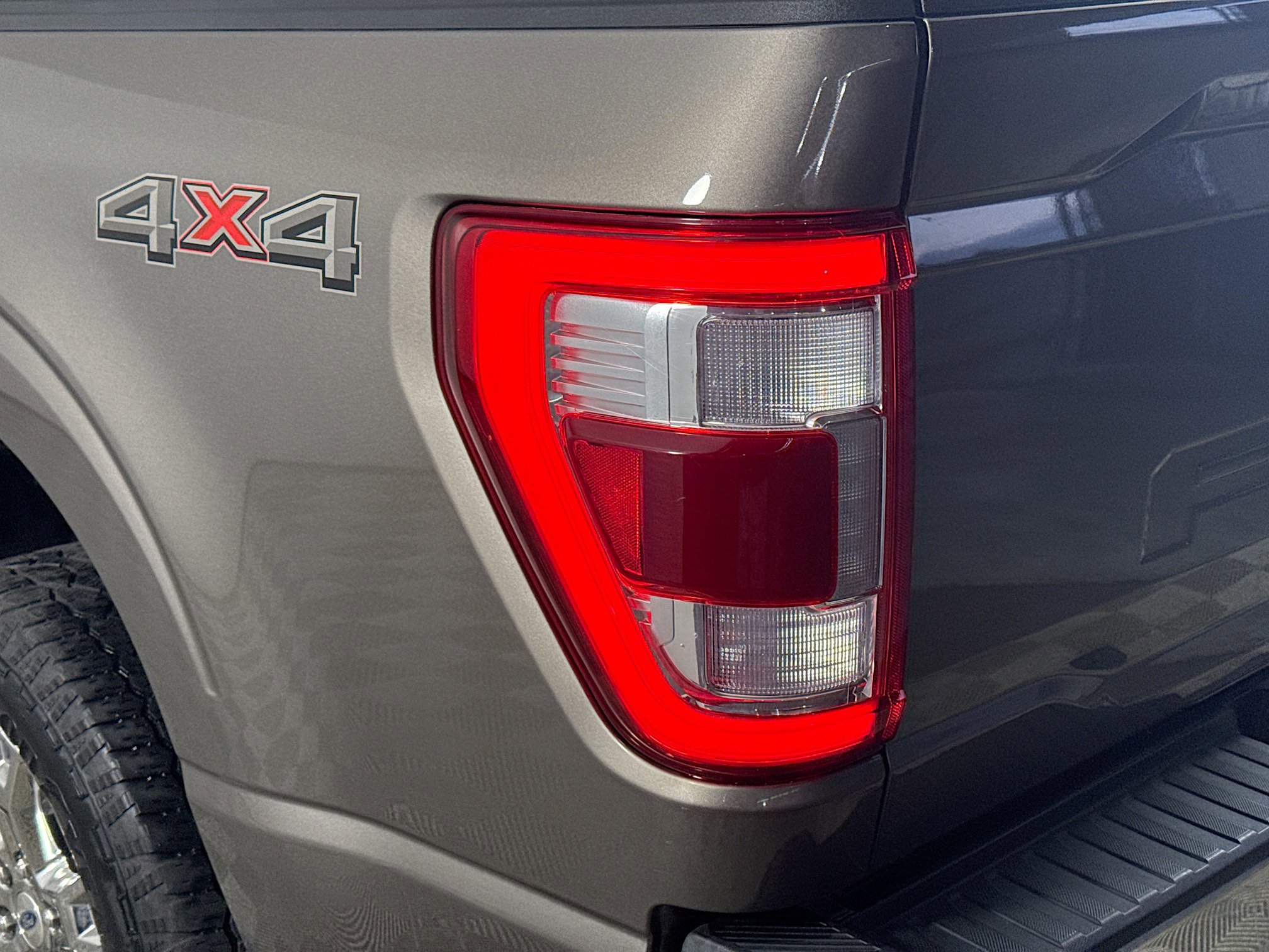 Used 2023 Ford F150 Lariat image 36