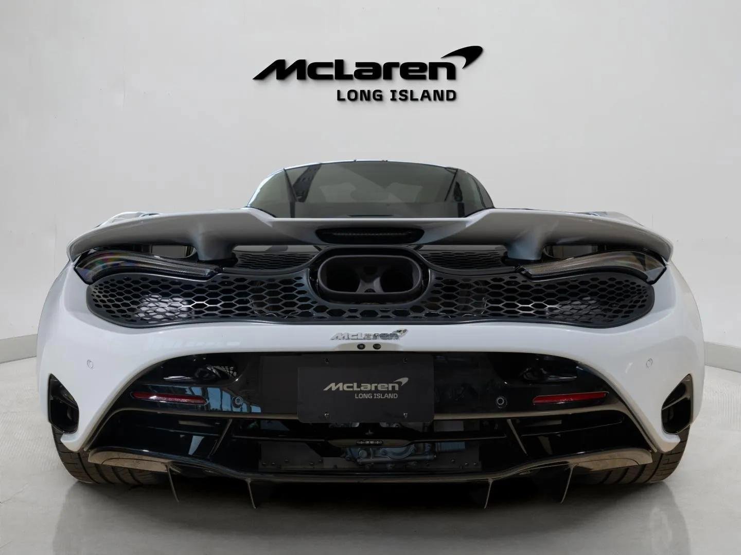 New 2026 McLaren 750S image 8