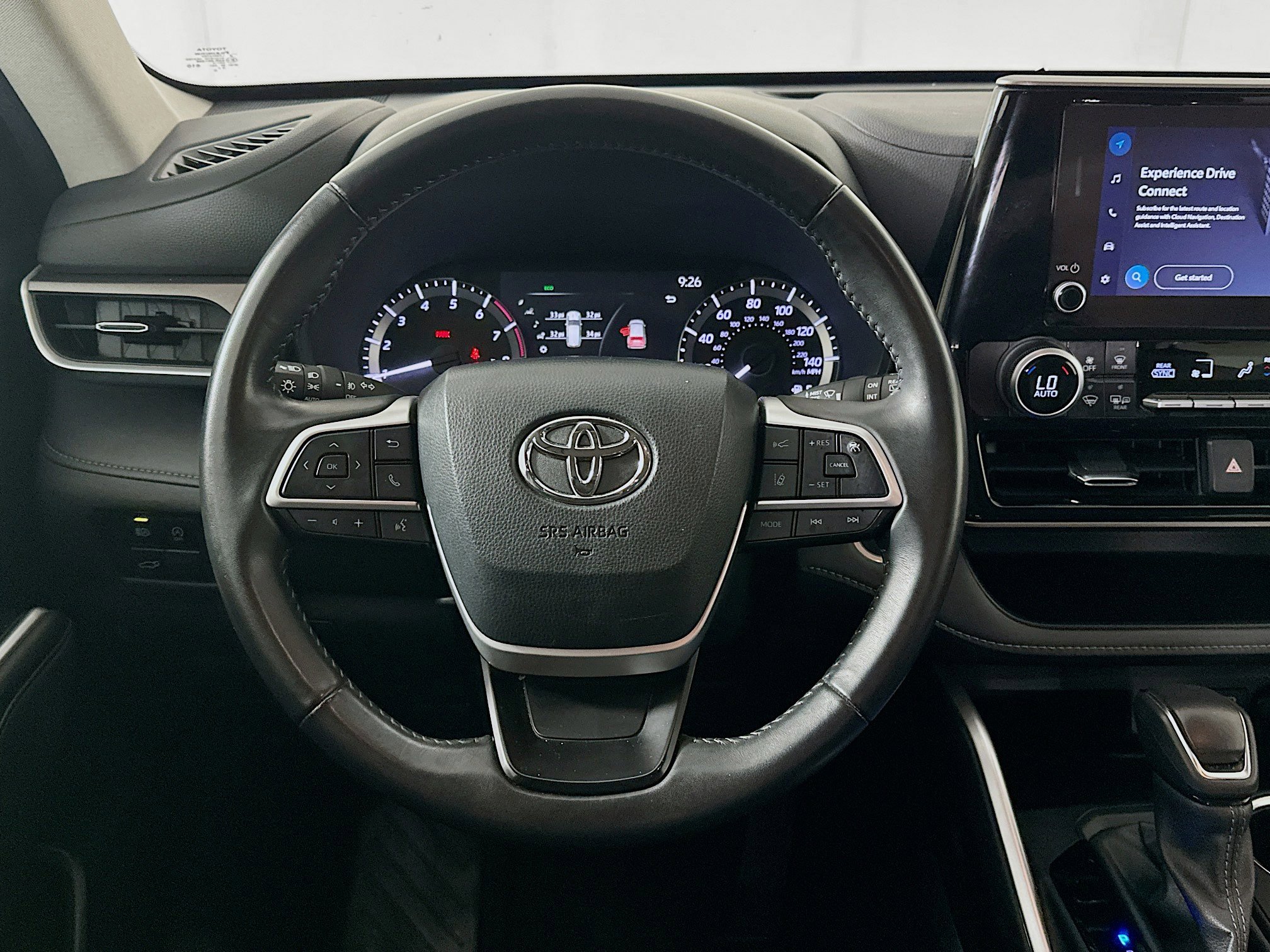 Used 2024 Toyota Highlander LE image 18