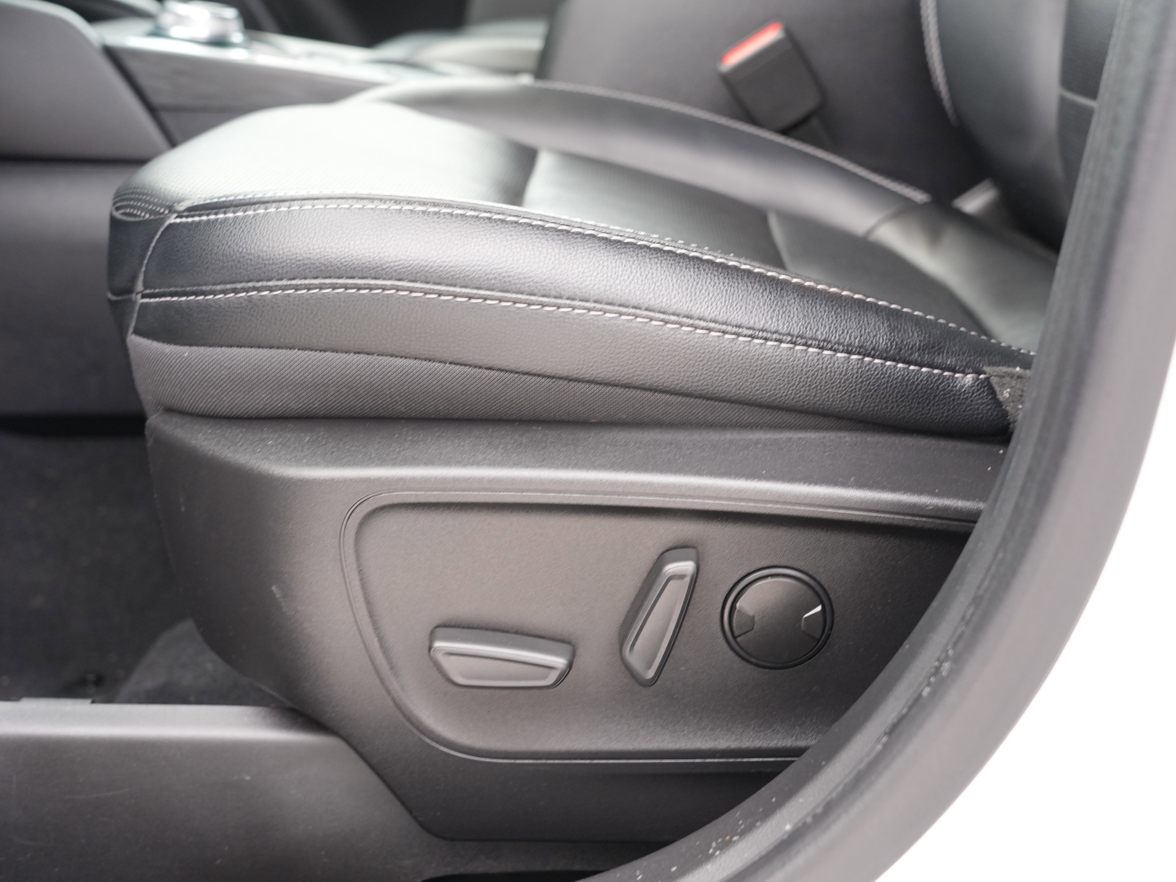 Used 2022 Ford Escape SEL image 15