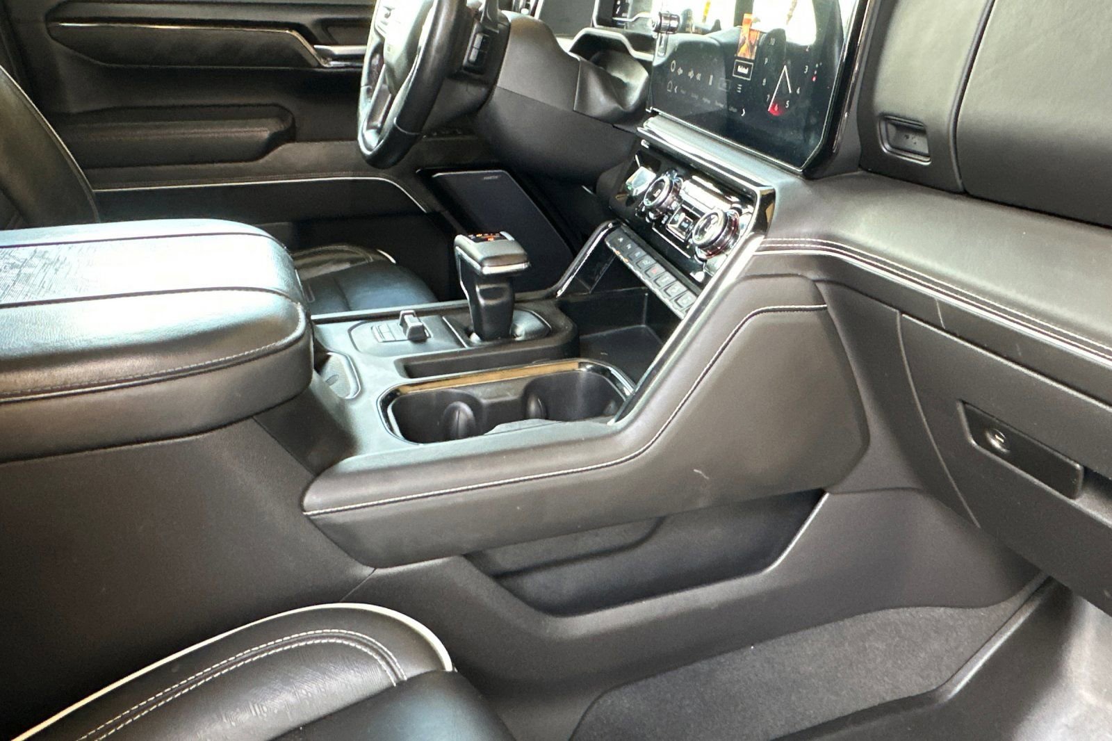 Used 2023 GMC Sierra 1500 AT4X image 16