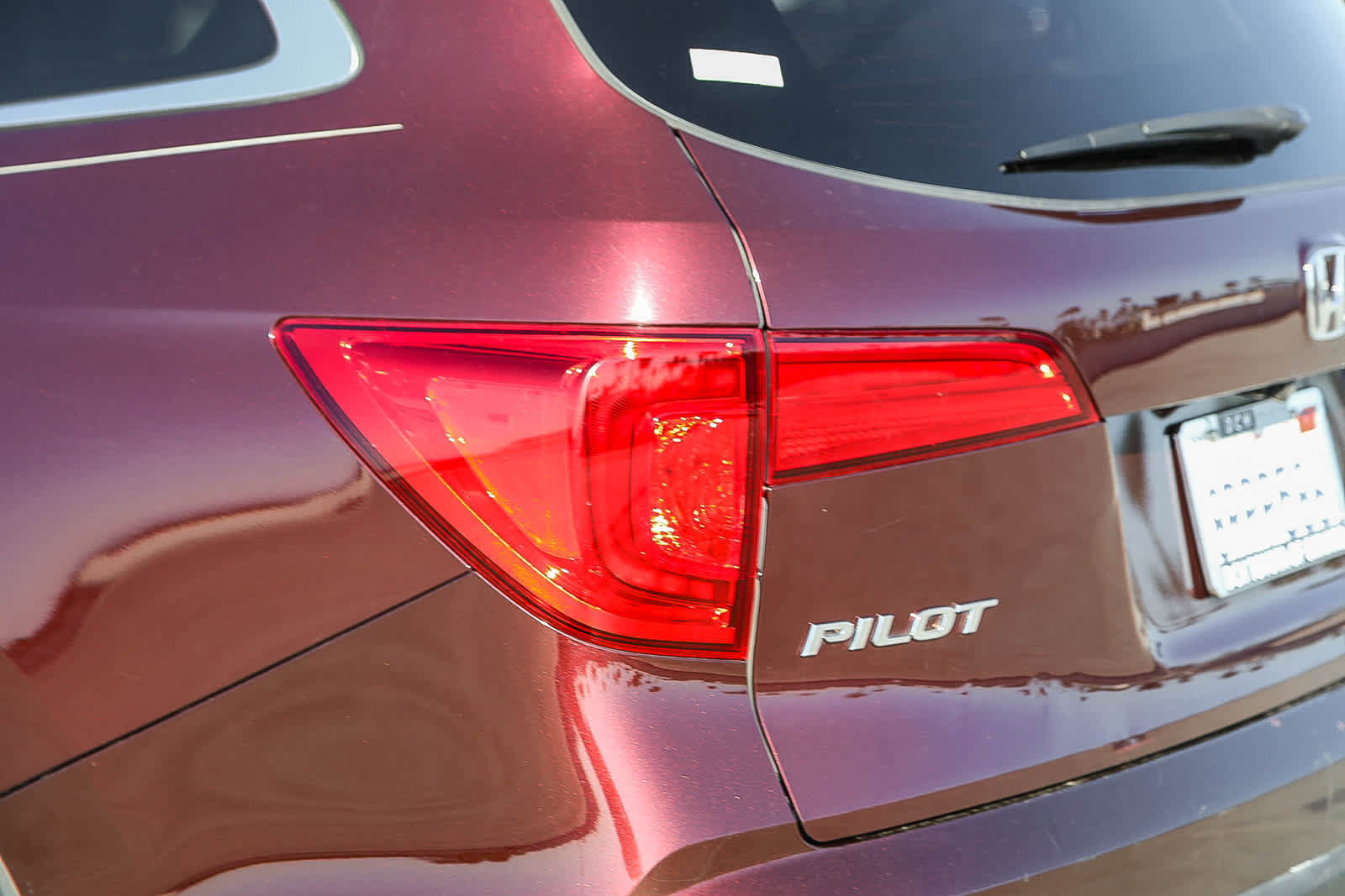 Used 2016 Honda Pilot Elite image 9